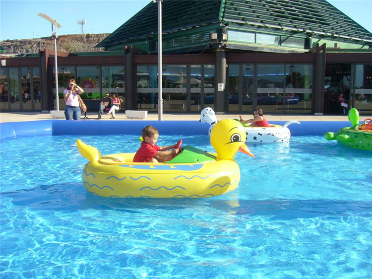 Плавающие бамперные машинки